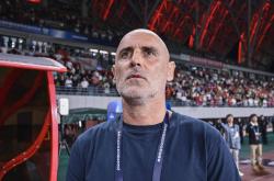 足球直播平台-包含上港客场遭受重创，需改善球队表现的词条