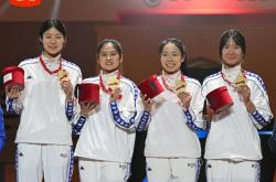 足球直播平台-摩洛哥女足队员拼尽全力，取得成功