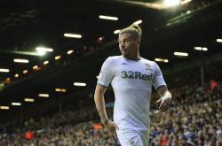 足球直播在线观看免费-利兹联后卫伤愈归队，英冠冲击英超雄心顿生的简单介绍