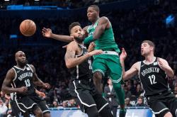 足球直播-关于土耳其男篮爆冷凯尔特人B队，欧文送出助攻的信息