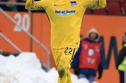 足球直播平台-柏林赫塔惊险地战胜了对手