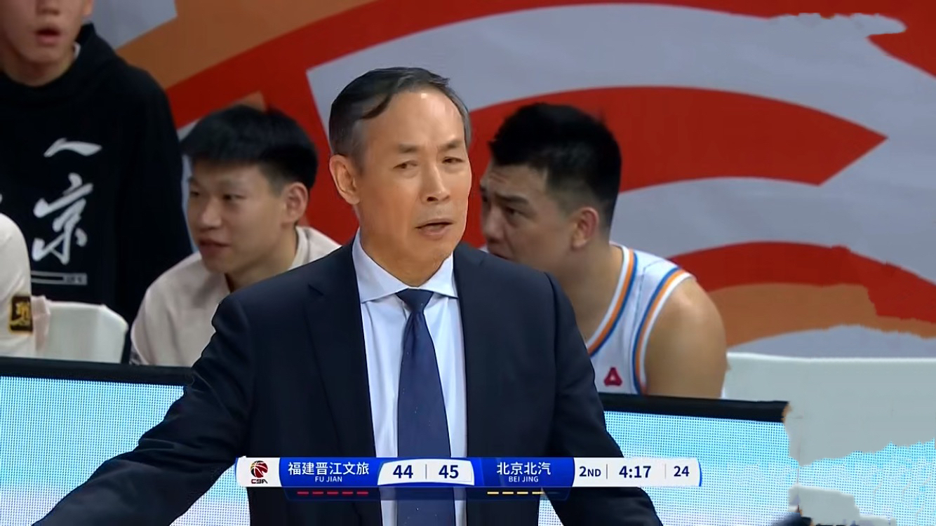 关于福建男篮客场大胜，取得三连胜的信息