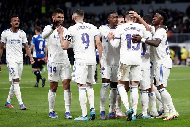 荷兰全胜波斯尼亚,强势领跑 荷兰全胜波斯尼亚,强势领跑