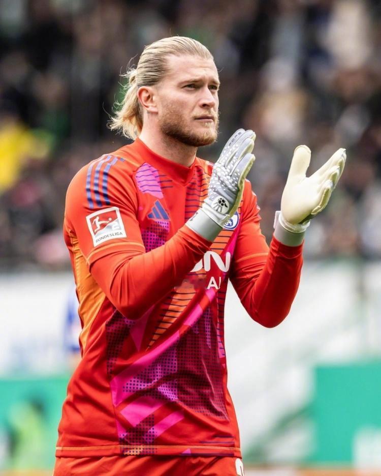 包含沙尔克04守门员壮志凌云,扑出对手点球的词条 包含沙尔克04守门员壮志凌云,扑出对手点球的词条