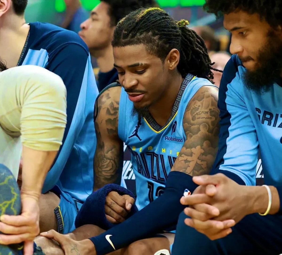 灰熊客场擒灰狼,莫兰特砍下全场最高分 灰熊客场擒灰狼,莫兰特砍下全场最高分