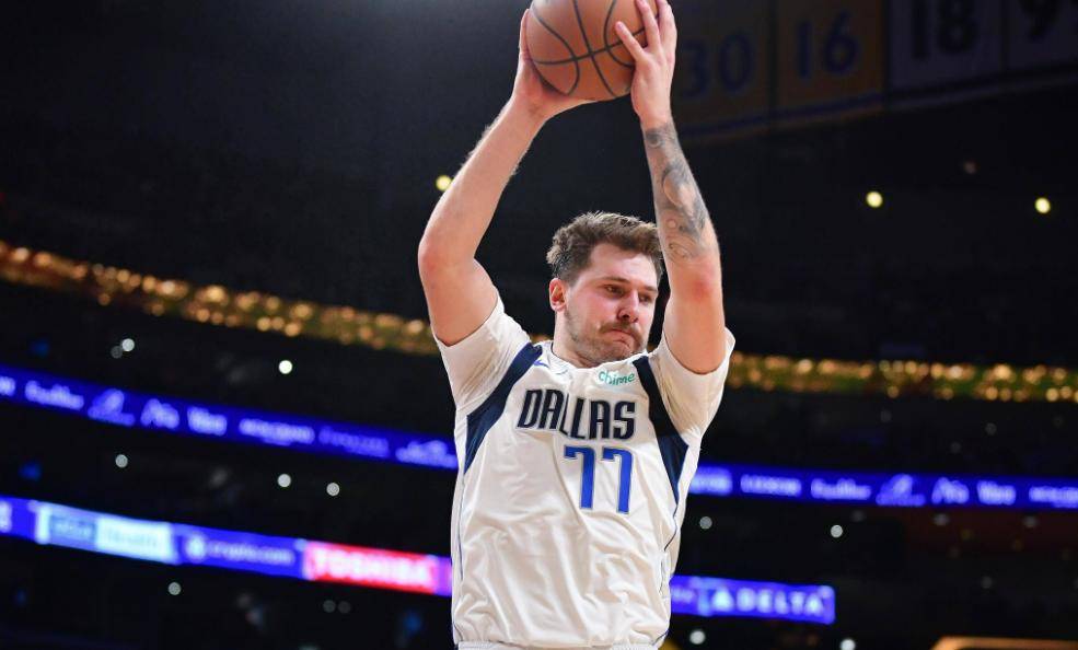 篮球巨星在全球传递正能量与希望的简单介绍 篮球巨星在全球传递正能量与希望的简单介绍