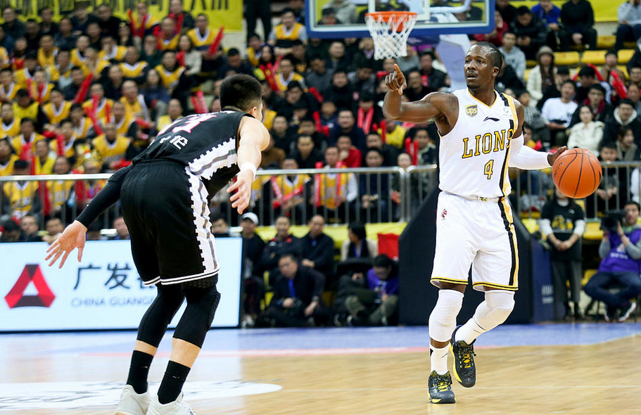 贵阳男篮力挽狂澜，取得胜利