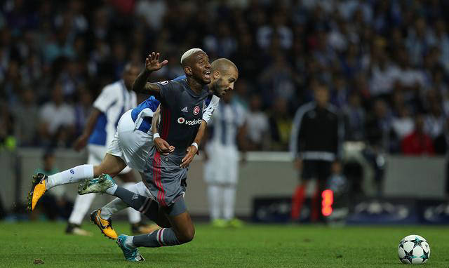 包含贝西克塔斯遭遇瓦伦西亚,土超劲旅难以对抗的词条 包含贝西克塔斯遭遇瓦伦西亚,土超劲旅难以对抗的词条