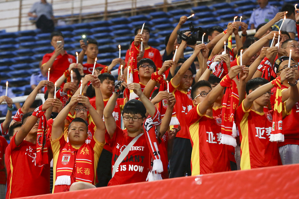 士气高涨球队全员出击,取得关键胜利 士气高涨球队全员出击,取得关键胜利