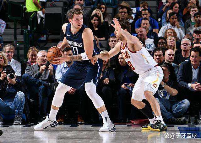 爆发性比赛重现，场上对决如火如荼