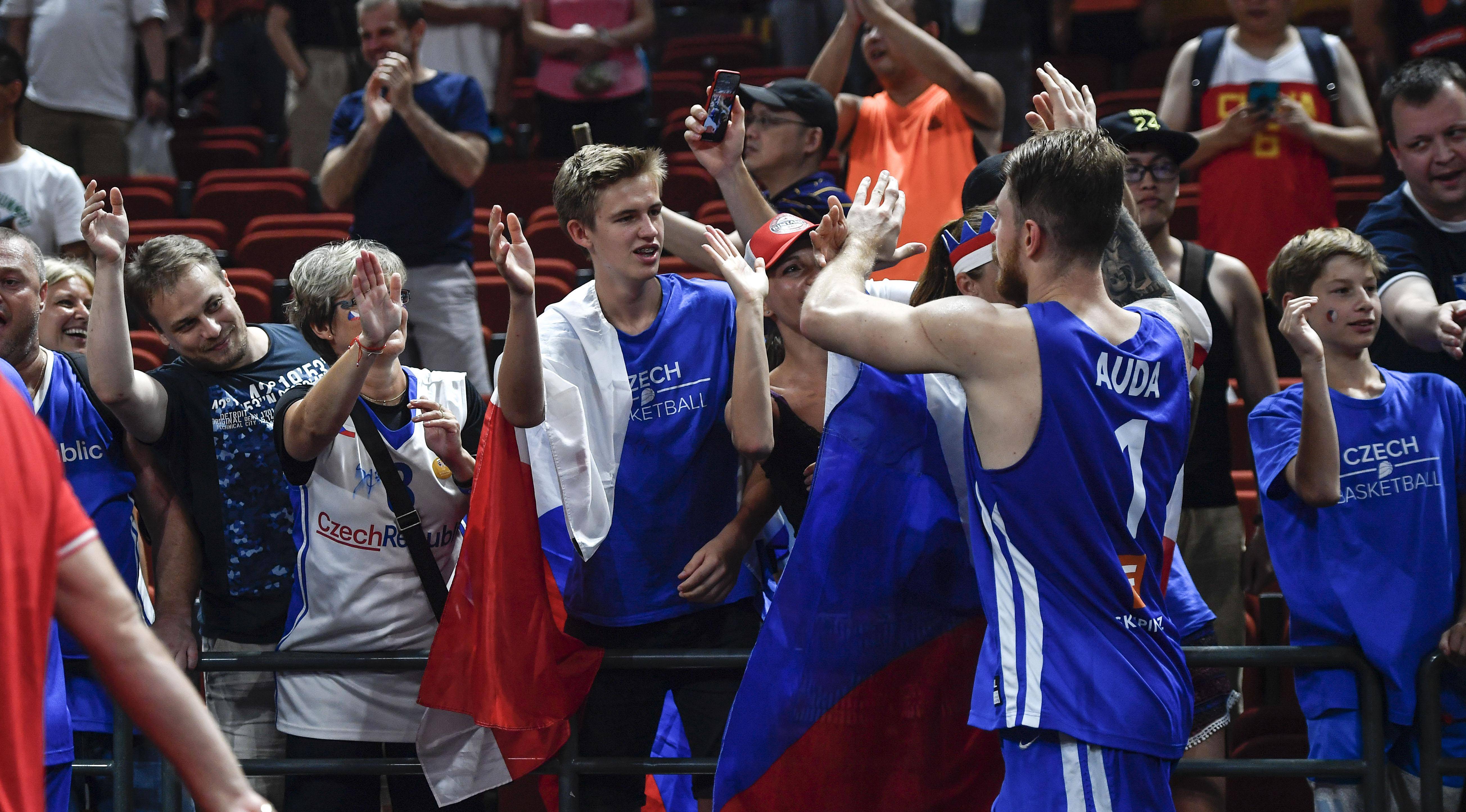 包含巴西男篮险胜魔术,丹尼·格林惊艳世界的词条 包含巴西男篮险胜魔术,丹尼·格林惊艳世界的词条